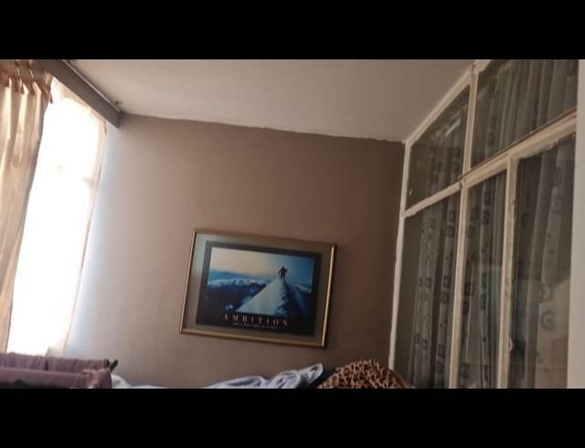 1 BEDROOM APARTMENT FOR SALE IN BEDFORD GARDENS